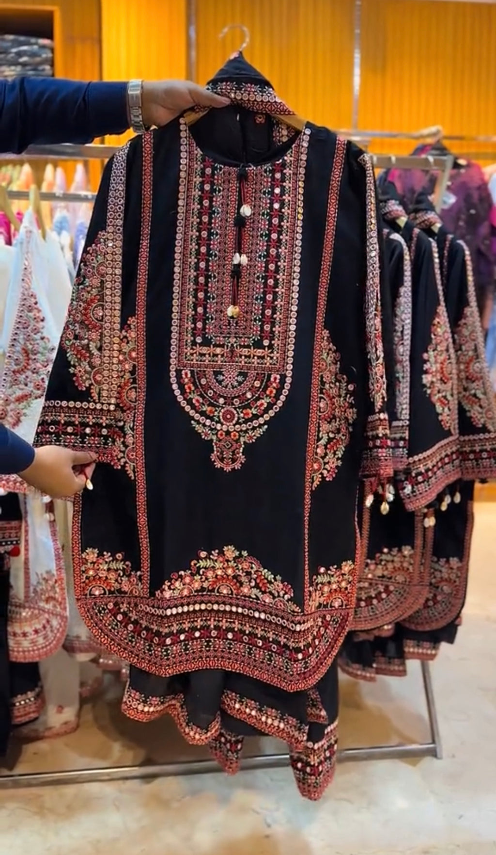 Riwaj Traditional 3Pcs Stitched