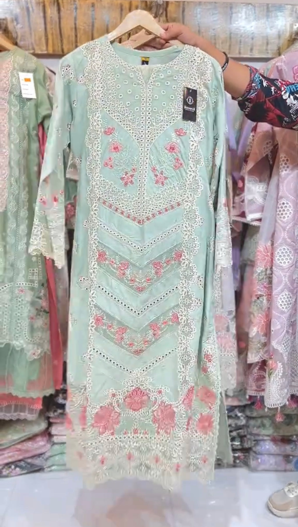 Riwaj Luxury Lawn 3 Piece