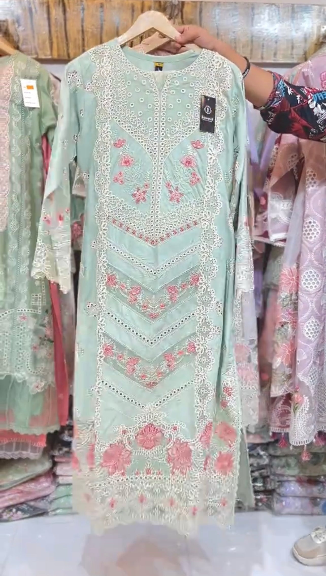 Riwaj Luxury Lawn 3 Piece