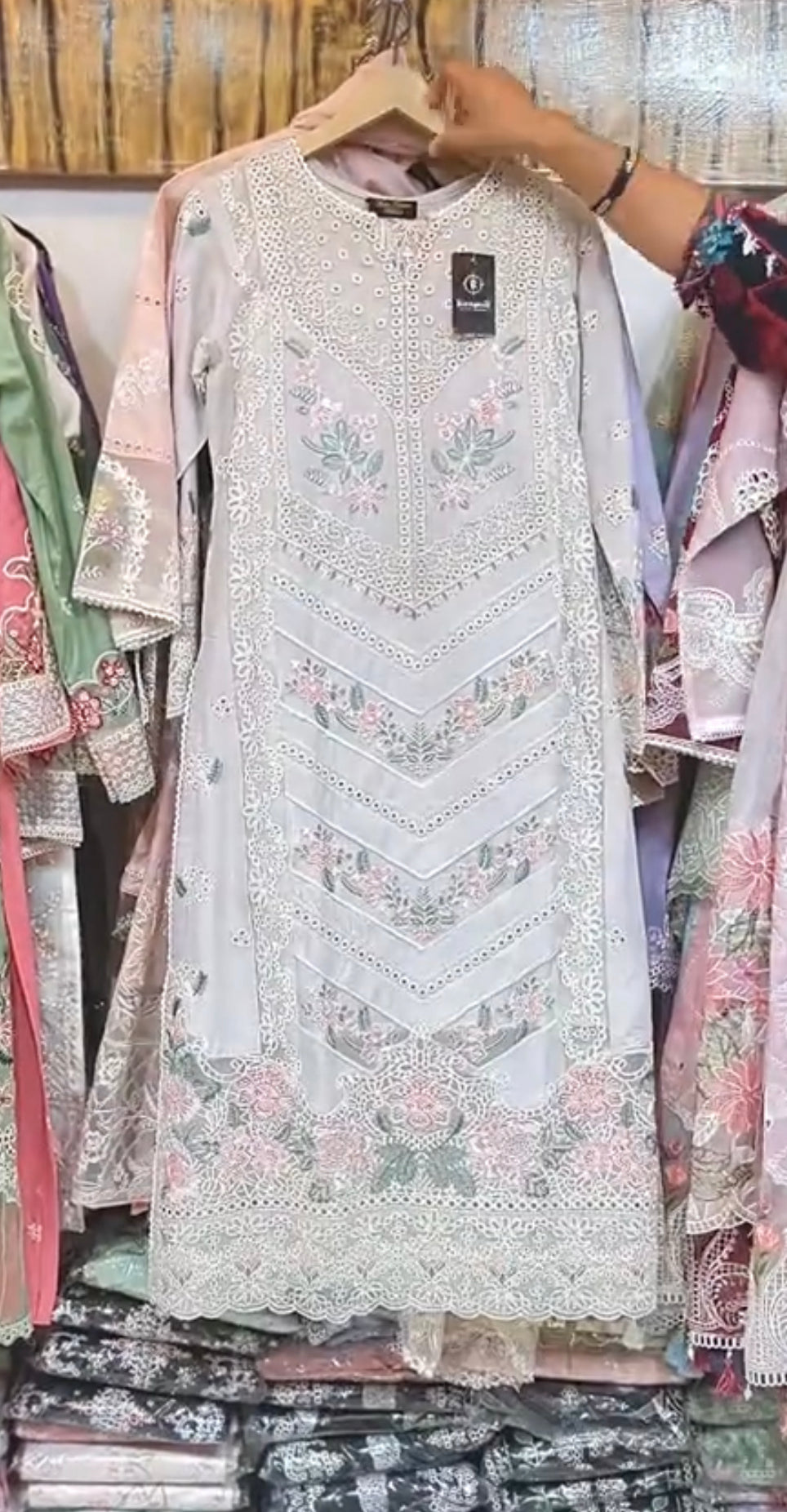 Riwaj Luxury Lawn 3 Piece