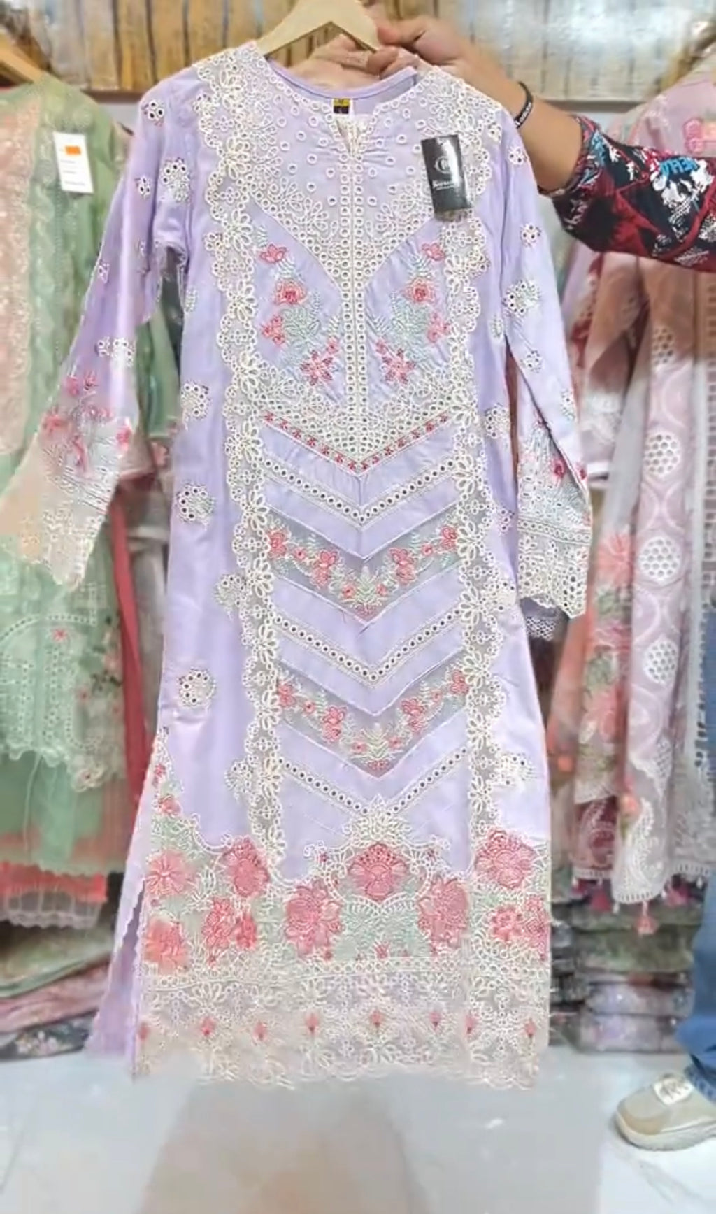 Riwaj Luxury Lawn 3 Piece