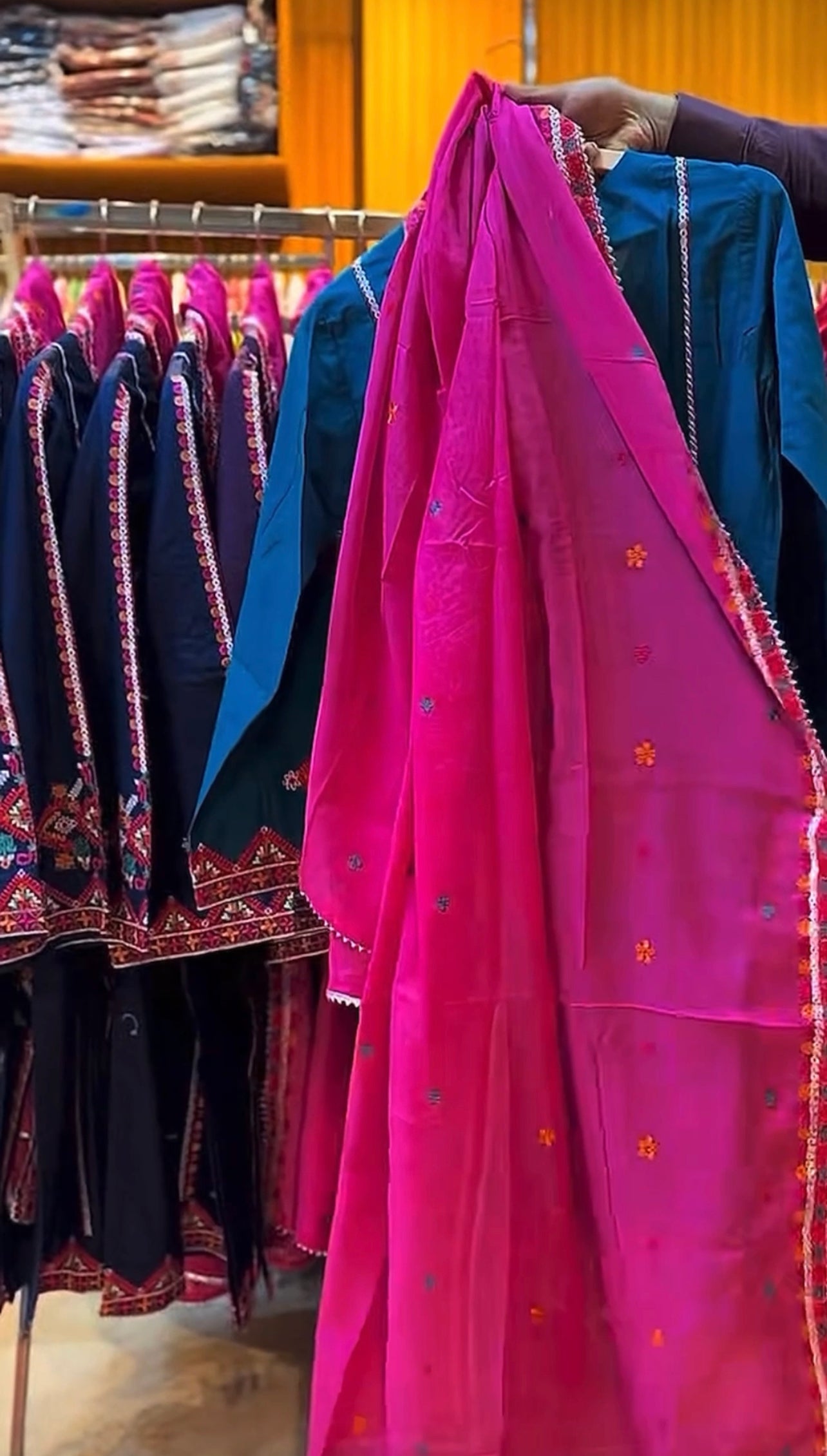 3 Piece - Traditional Lawn Dress
