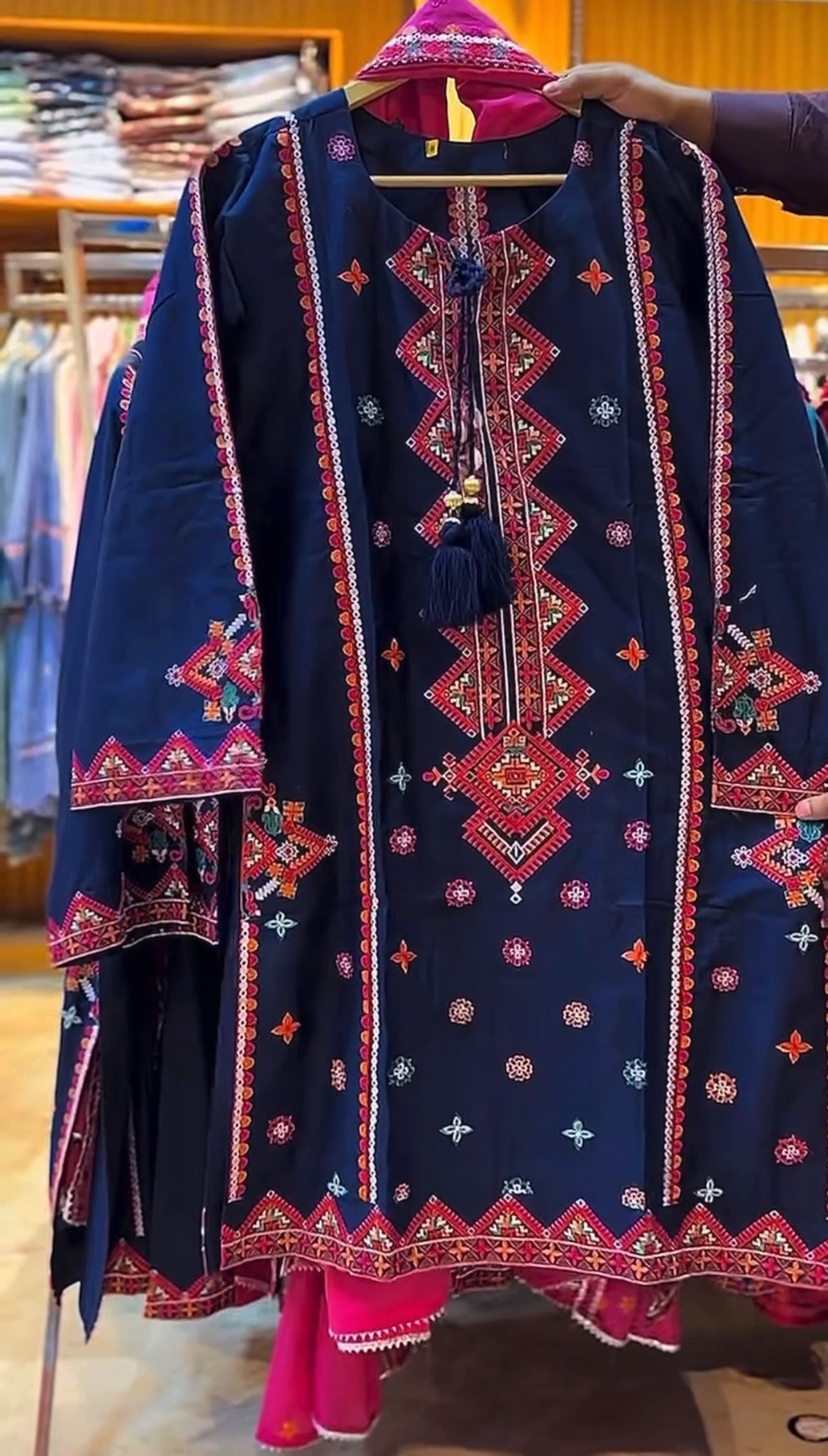 3 Piece - Traditional Lawn Dress