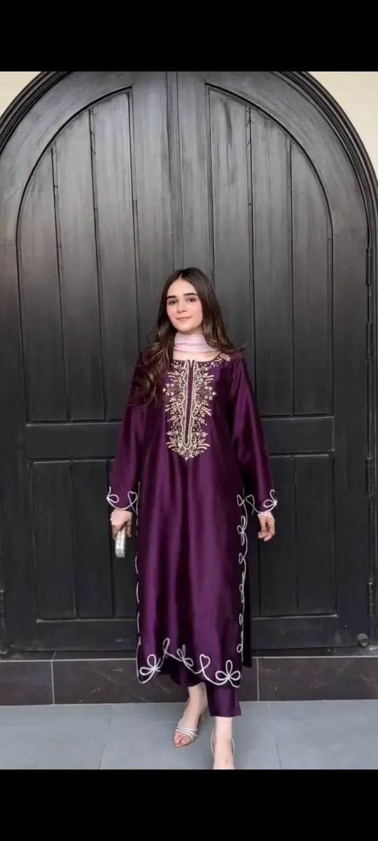 Riwaj 3 Piece Stitched Rooh Article