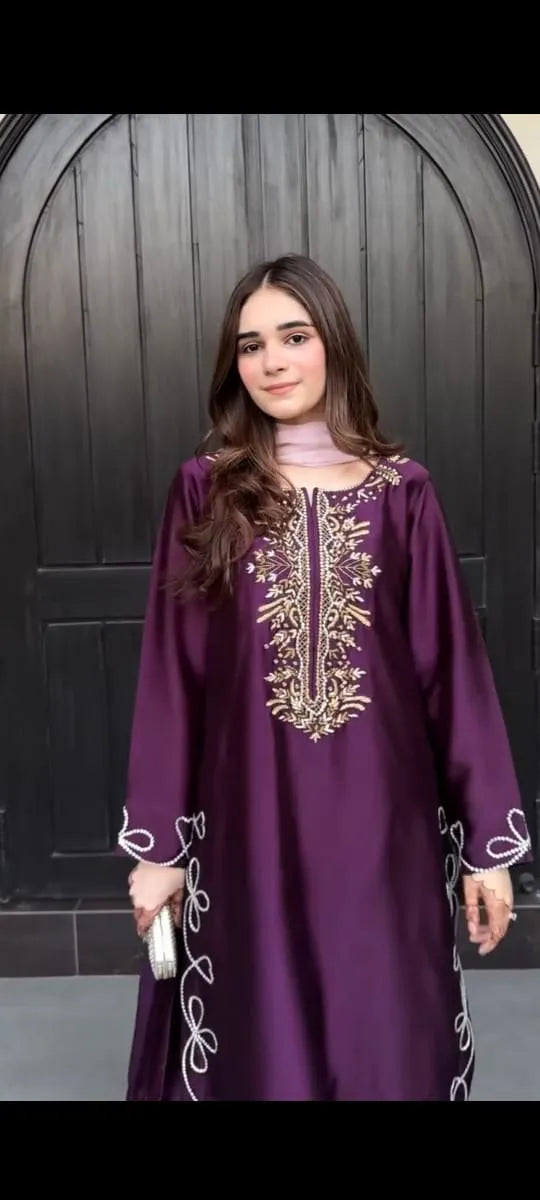 Riwaj 3 Piece Stitched Rooh Article