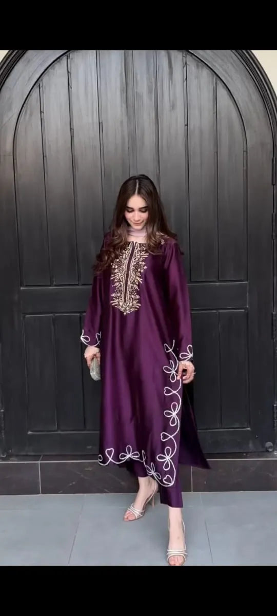Riwaj 3 Piece Stitched Rooh Article